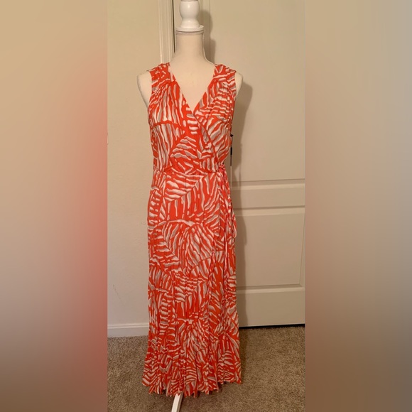 Calvin Kline V-Neck Short Sleeve Wrap Dress - Picture 1 of 8